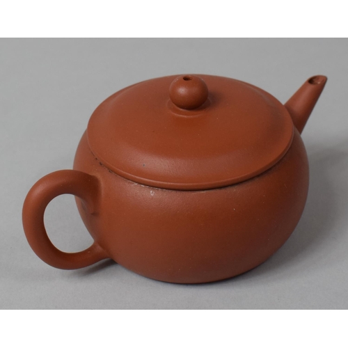 280 - A Small 20th Century Chinese Yixing Teapot with Seal Mark to Base, 6cm high