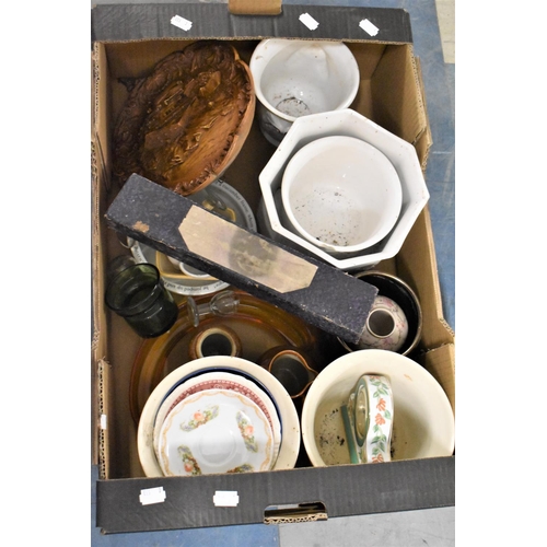 459 - A Box of Sundries to Include Ceramic Planters, Glass Plates, Mantel Clock, Eye Glasses Etc