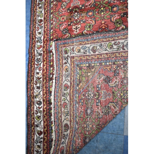 511 - A Hand Made Sarough Mahal Rug, 154x105cms