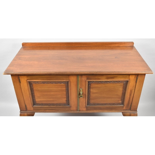 130 - An Edwardian Mahogany Galleried Washstand with Panelled Doors on Cabriole Supports, 107cm wide (Matc... 