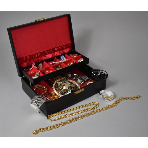 285 - A Mid 20th Century Jewellery Box Containing Costume Jewellery