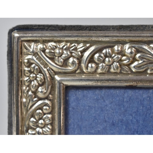 434 - A Silver Mounted Photo Frame, 13x10cm