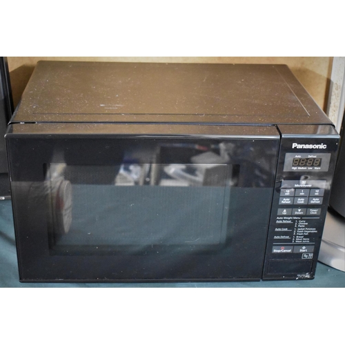 579 - A Panasonic Microwave