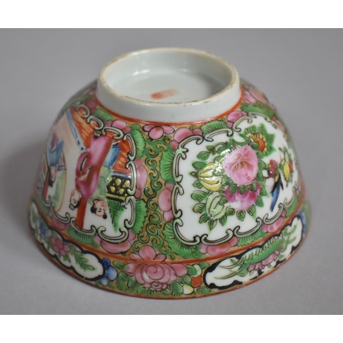 369 - An Early/Mid 20th Century Chinese Famille Rose Bowl, 14cms Diameter