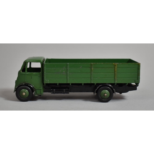 48 - An Unboxed Dinky Supertoys 511 Guy 4-ton Lorry in Green with Green Hubs. Model VG