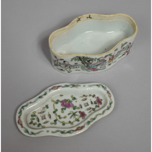 322 - A 18th/19th Century Chinese Porcelain Famille Rose Incense/Cricket Box and Cover of Quatrefoil Form.... 