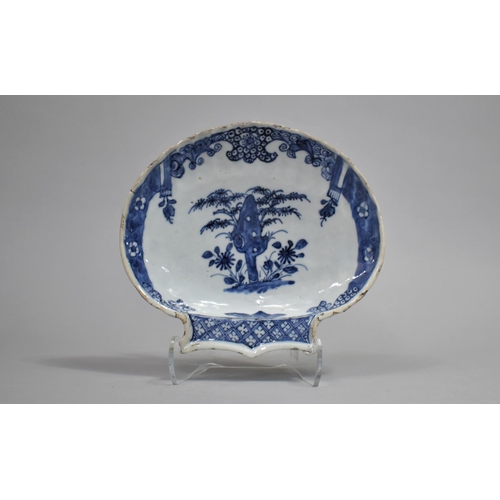 283 - An 18th Century Chinese Blue and White Shell Shaped Dish, 16cm wide