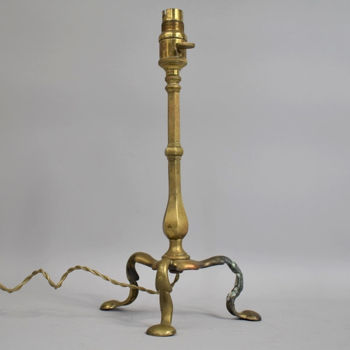 111 - An Early 20th Century Brass Pullman Carriage Table Lamp 31cms High