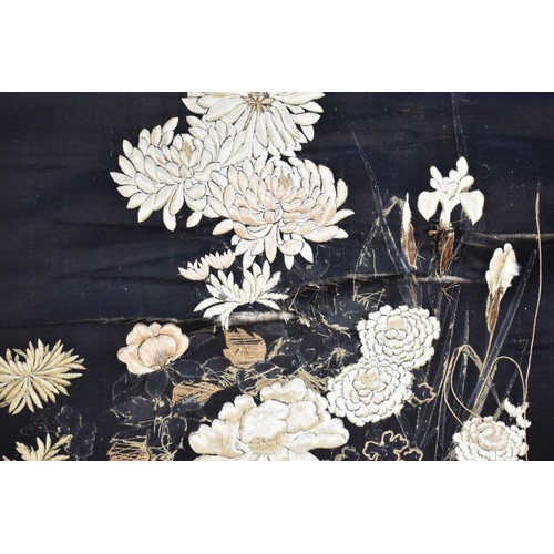 202 - An Early 20th Century (Taisho Period) Japanese Hardwood Screen with Carved and Pierced Decoration Ho... 