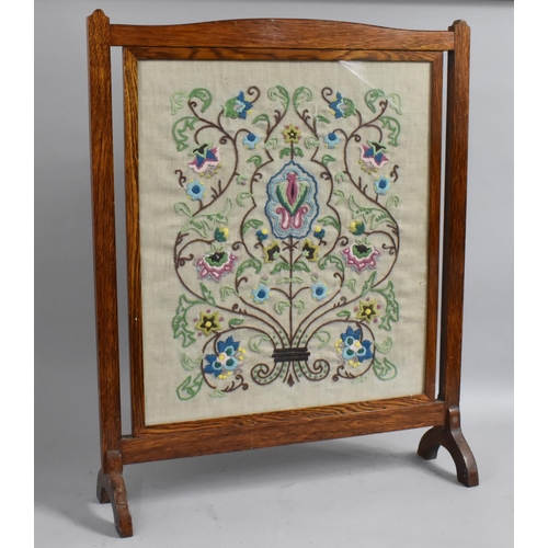 198 - A Mid 20th Century Oak Framed Embroidered Fire Screen, 60cm wide