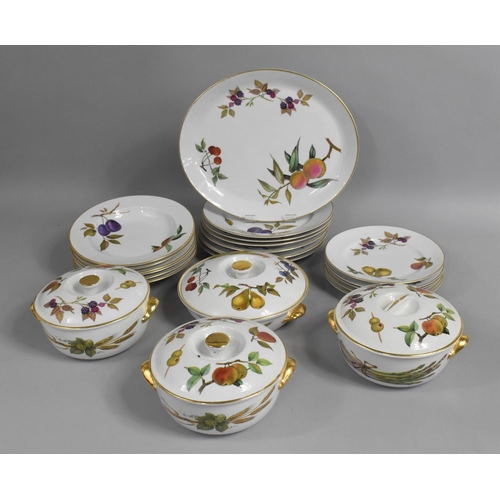 232 - A Collection of Various Royal Worcester Evesham Dinnerwares to comprise Lidded Tureens, Shallow Bowl... 