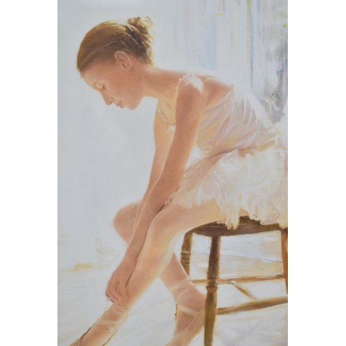 240 - A Pair of Gilt Framed Ballet Prints, 15x24cm