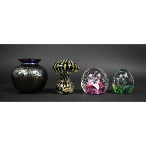 321 - Three Glass Paperwieghts to Comprise Mdina Mushroom Together with a Iridescent Art Glass Vase