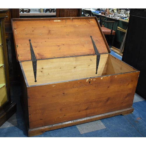 423 - A Late 19th/Early 20th Century Horse Blanket/Harness Chest, 127cms by 63cms by 59cms High