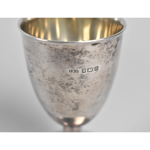 76 - A Commemorative Silver Egg Cup Engraved with The Prince of Wales Feathers for The Investiture of Pri... 