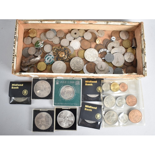 107 - A Collection of British Coinage, Crowns etc