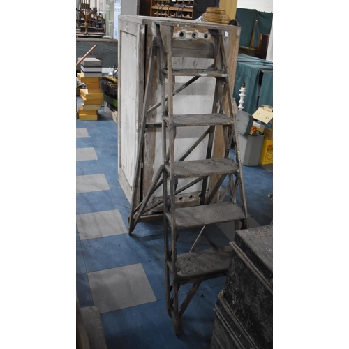 371 - A Vintage Wooden Six Step Step Ladder