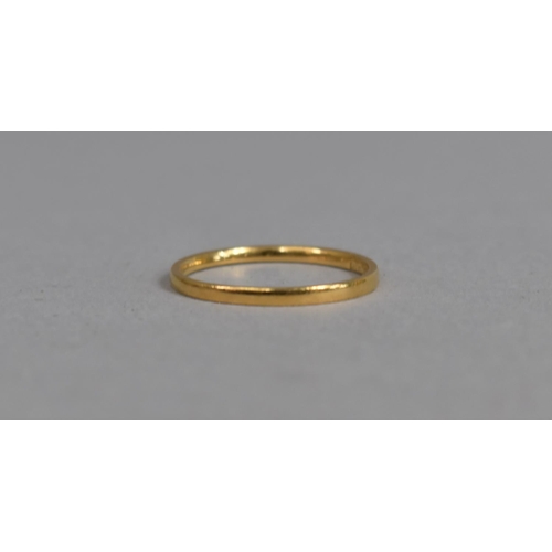 453 - A 22ct Gold Wedding Band, Birmingham Hallmark, 1.4gms