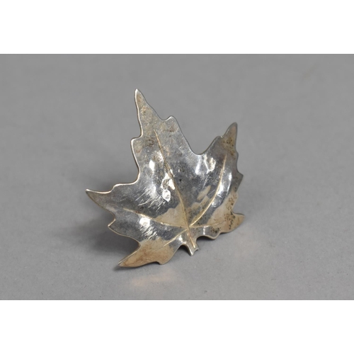 459 - A Canadian Silver Maple Leaf Brooch