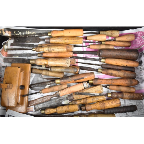 481 - A Collection of Various Vintage and Later Chisels and Woodworking Tools