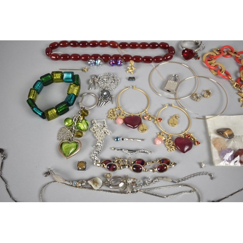 288 - A Collection of Various Costume Jewellery to comprise Necklaces, Bracelets Etc