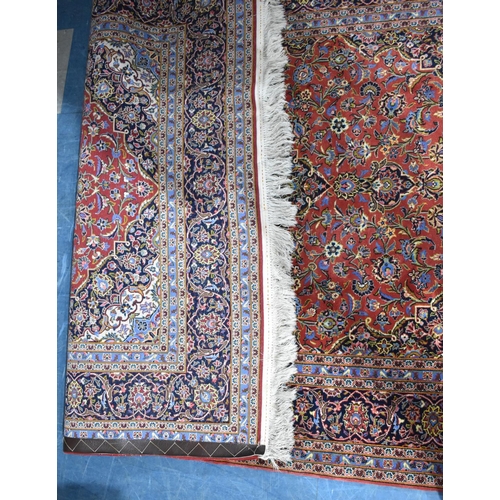 512 - A Fine Persian Handmade Kashan Rug, 211x147cm