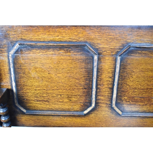 16 - A 20th Century Oak Monks Bench, Some Mouldings Missing and Some Additional Condition Issues, 105cms ... 