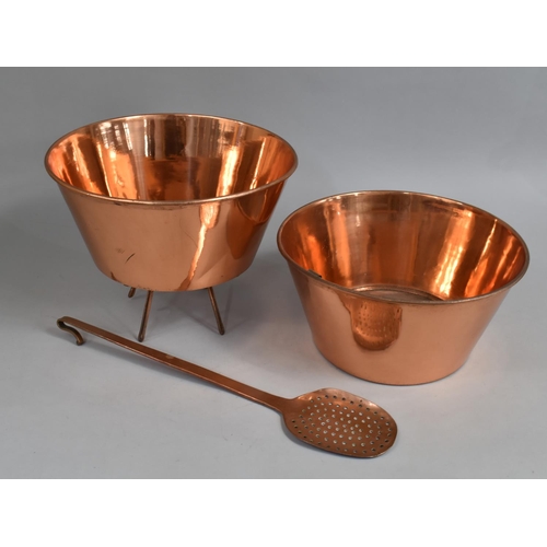 102 - A Gaskell and Chambers Friar Filter in Copper with Pierced Ladle, 32cms Diameter and 26cms High