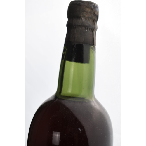 122 - A Single Bottle of Da Silva's Quinta Do Noval Port 1950