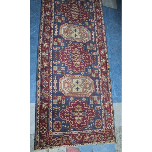 542 - A Patterned Runner, 331x92cms