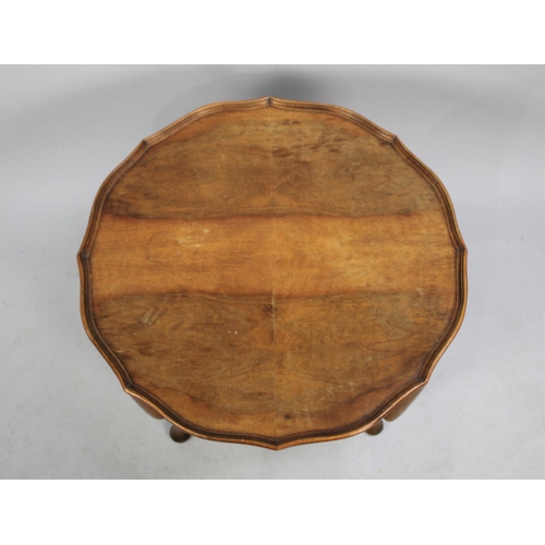 544 - A Mid 20th Century Circular Pie Crust Coffee Table on Cabriole Supports, 60cms Wide