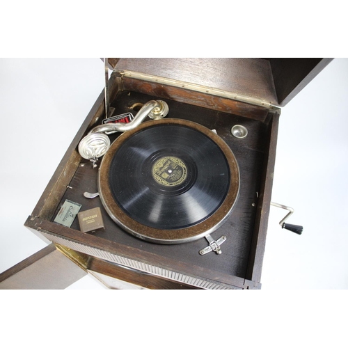 469 - An Edwardian Oak Cased Windup Gramophone in Need of Restoration and Repair