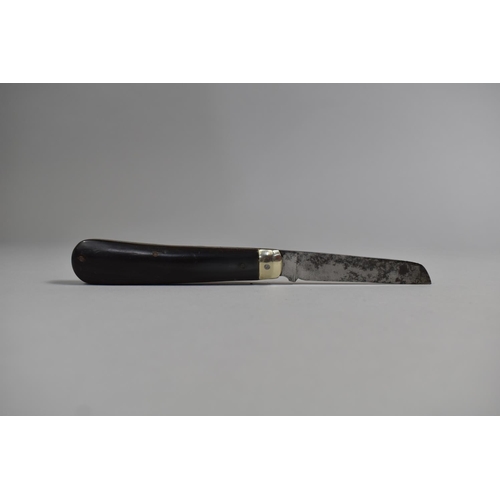 82 - A Vintage Folding Pocket Knife by William Rodgers, Blade Inscribed Real Lambsfoot