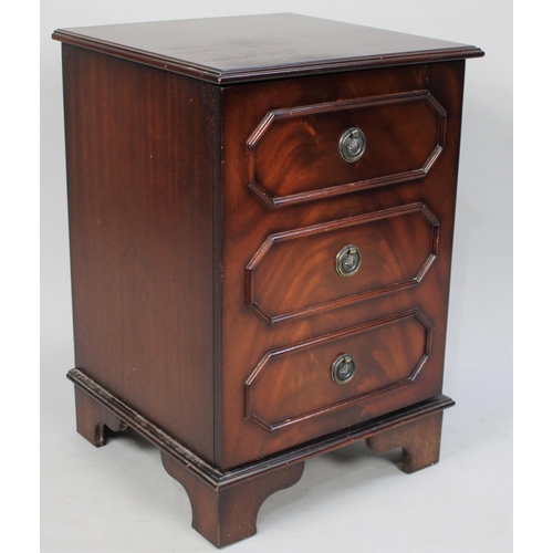 527 - A Modern Mahogany Shelved Cabinet with Faux Drawer Front, 45cm wide