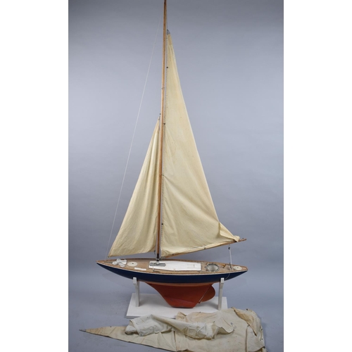 102 - A Mid 20th Century Racing Pond Yacht 