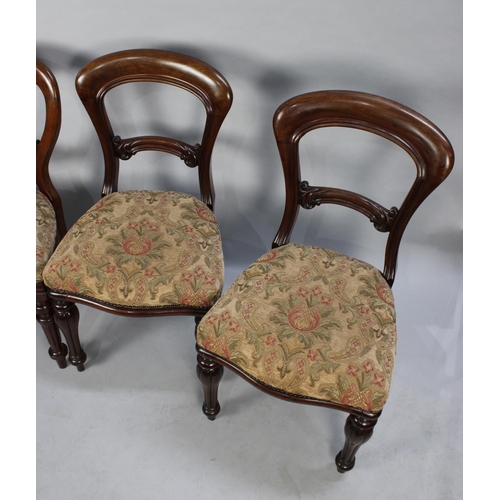 453 - A Harlequin Set of Four Mahogany Balloon Back Victorian Dining Chairs