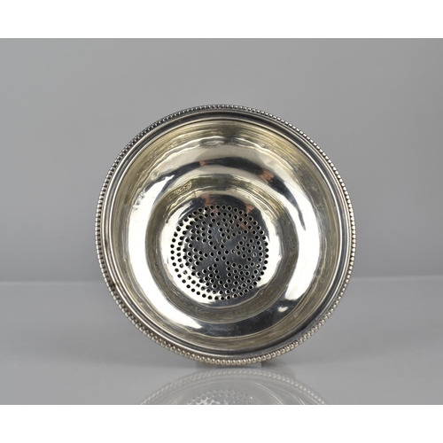 231 - A Georgian Silver Wine Funnel, 12cms High, 9cms Diameter and 84gms