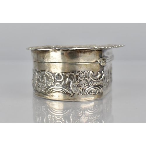 251 - An Edward VII Silver Pill Box by William Comyns and Sons, London Hallmark, 1903, The Boc of Oval For... 