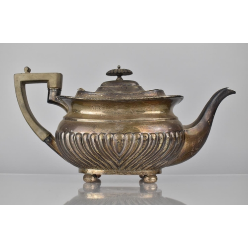 222 - A Edward VII Silver Teapot by Joseph Rogers and Sons Ltd, Sheffield 1918, 736gms