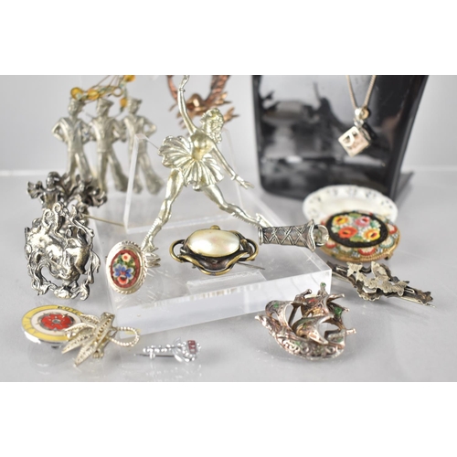 287 - A Collection of Vintage Costume Jewellery, Brooches, Necklaces and Rings to include Art Nouveau Moth... 