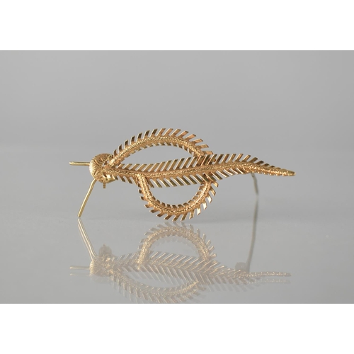 264 - An 18ct Gold Brooch, Fern, London Import Mark, 3.7gms