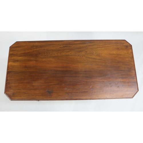 72 - A Late Victorian/Edwardian Rectangular Mahogany Occasional Table on Turned Supports and with Turned ... 