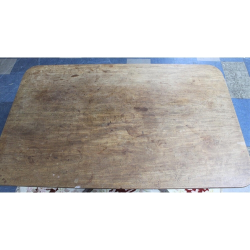 461 - A 19th Century Mahogany Breakfast Table, 142x90cm Top, Top Faded