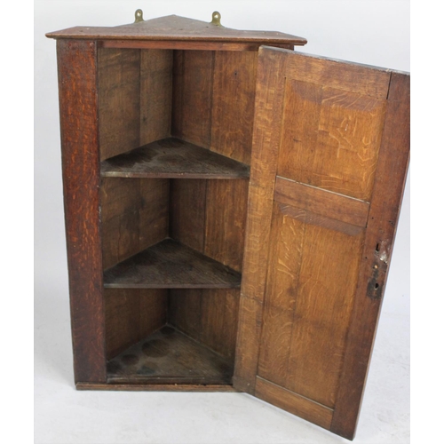 460 - A Late Victorian/Edwardian Narrow Oak Wall Hanging Corner Cabinet, 53cm wide