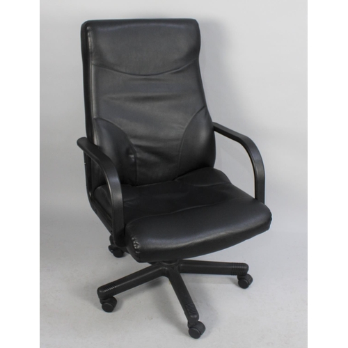 467 - A Modern Swivel Office Armchair