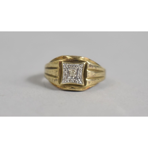 427 - A 9ct Gold Gents Signet Ring with Central Diamond, 3.4g, Size U