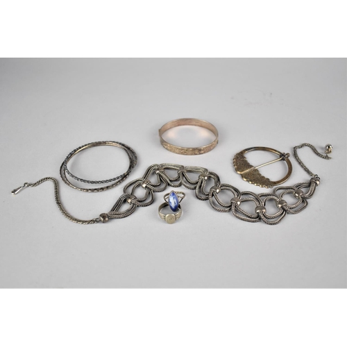 446 - A Collection of Silver and White Metal Jewellery Items to Comprise Bracelet, Rings, Necklace etc