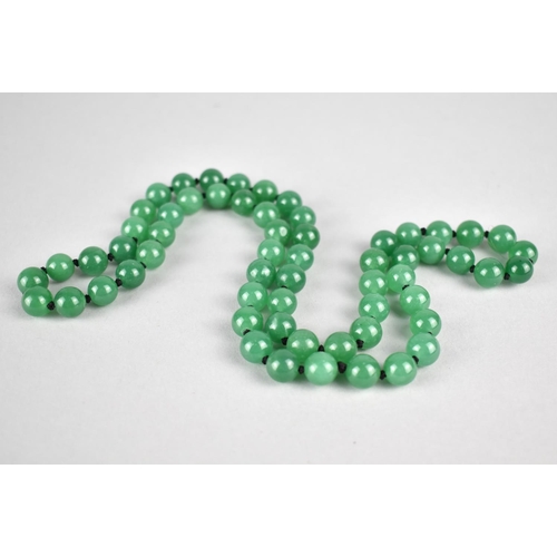 448 - A Reproduction Jade Necklace