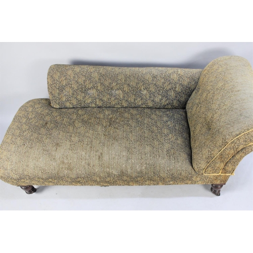 515 - An Edwardian Upholstered Day Bed with Scrolled Back Rest For Re-Upholstery