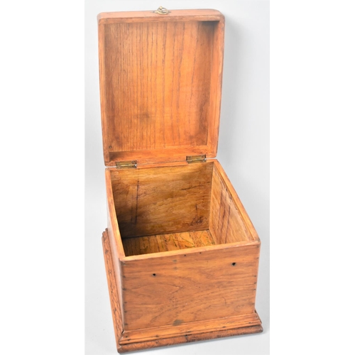 6 - An Edwardian Oak Storage Box with Hinged Lid, 25x19x20cms High